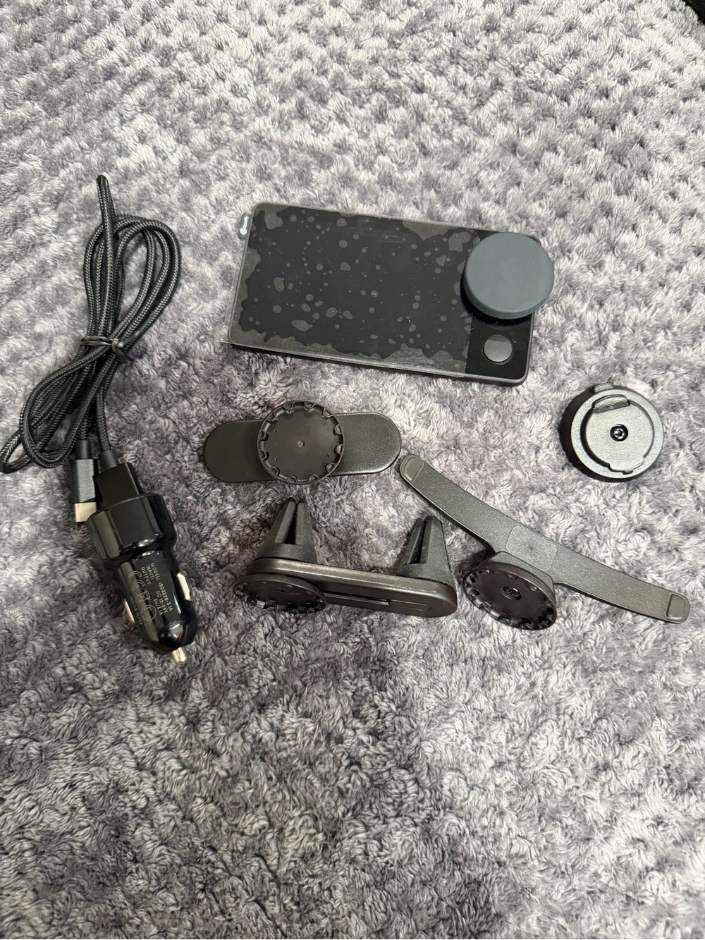 Spotify Car Thing Model YX5H6679 Discontinued Powers On